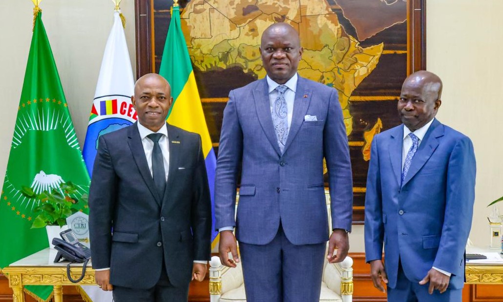 1761076475_OLIGUI et les Pdts des CNO.jpg